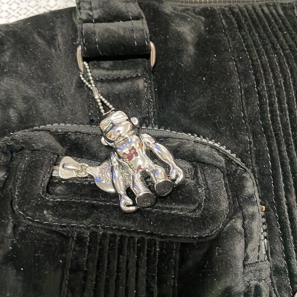 Kipling - Picture 2 of 4